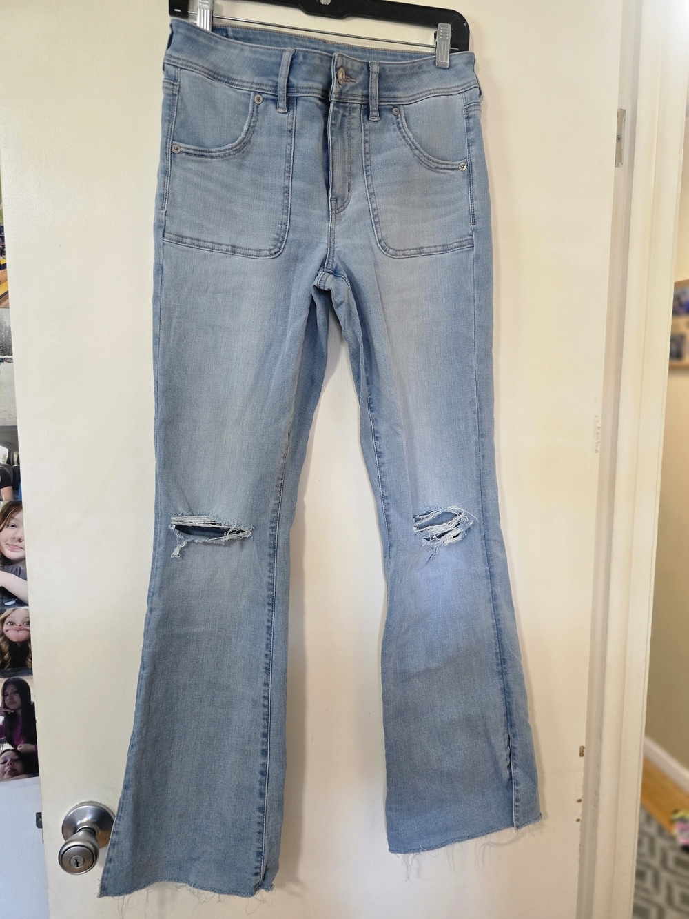 American Eagle Kick Boot Jeans Womens Size 6 Light Wash Distressed Flare
